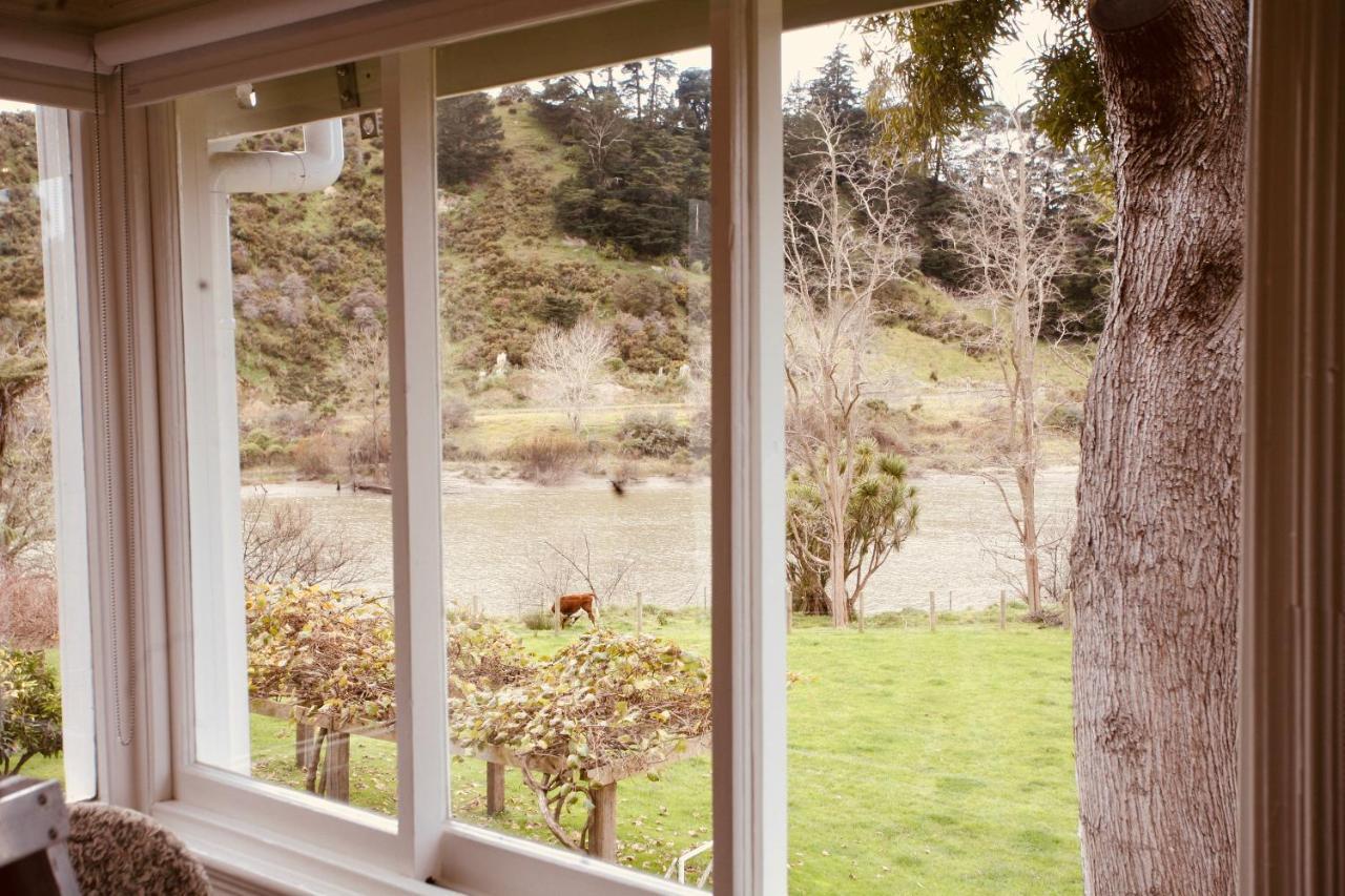 Hotel The Signal Box Whanganui Esterno foto